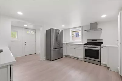 212 Hazel Street, West Mifflin, PA 15122 - Photo 5