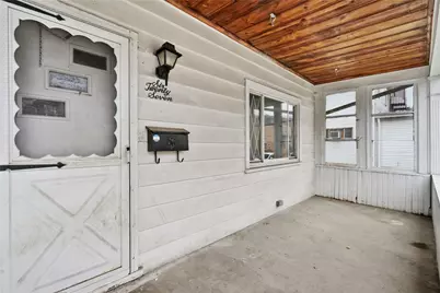 627 Woodward Ave, Stowe Township, PA 15136 - Photo 3