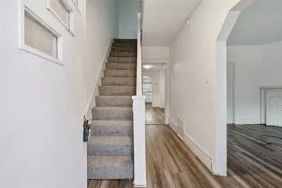627 Woodward Ave, Stowe Township, PA 15136 - Photo 5