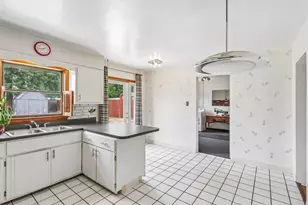 214 Wayne St, Lower Burrell, PA 15068 - Photo 7