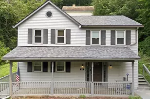 917 Harkness Ln, Sewickley, PA 15143 - Photo 1