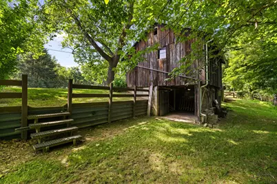 295 Straube Ave, Baden, PA 15005 - Photo 33