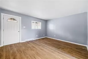 2322 Patterson Ave, Pittsburgh, PA 15218 - Photo 5