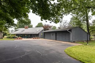 26 Lois Ln, East Lackawannock Township, PA 16137 - Photo 3
