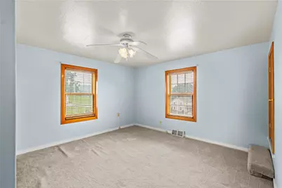 92 Beech St, Cecil, PA 15350 - Photo 17