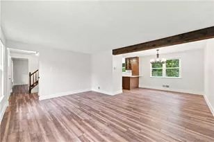 107 Colonial Way, Center Township, PA 15001 - Photo 7