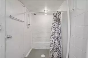 15 Maple St, Ellsworth Boro, PA 15331 - Photo 21