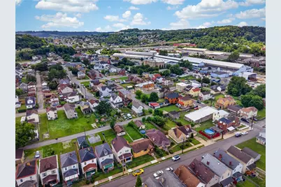 1745 Moffat St, Pittsburgh, PA 15106 - Photo 27