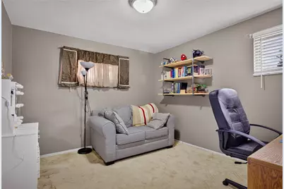 1745 Moffat St, Pittsburgh, PA 15106 - Photo 15