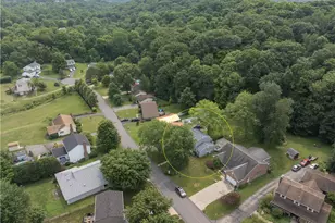 4006 Fellowship Dr, Cecil, PA 15017 - Photo 3