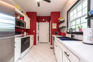 110 Lucca Ln, Oakmont, PA 15139 - Photo 9