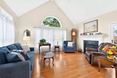 1803 Appleridge Ct, Adams Township, PA 15044 - Photo 5