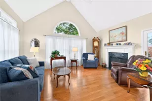 1803 Appleridge Ct, Adams Township, PA 15044 - Photo 5