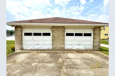 1412 W Crawford Ave, Connellsville, PA 15425 - Photo 5