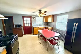 1412 W Crawford Ave, Connellsville, PA 15425 - Photo 7