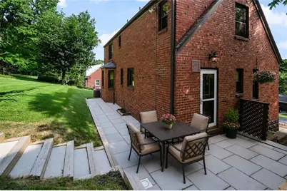 954 Brentview Rd, Pittsburgh, PA 15236 - Photo 5