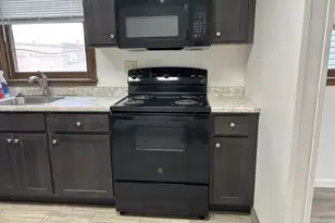 829 Pittsburgh St, Springdale Boro, PA 15144 - Photo 3