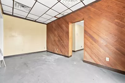 129 W Neshannock Avenue, Suite 2, New Wilmington Boro, PA 16142 - Photo 5