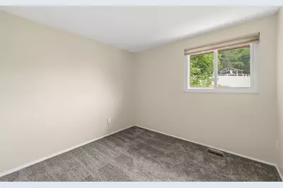 146 Duquesne Blvd, Pittsburgh, PA 15068 - Photo 19
