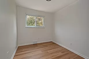 205 Watson Ave, Pittsburgh, PA 15238 - Photo 15
