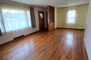 472 Portman Rd, Summit Township, PA 16002 - Photo 9