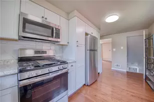 110 Clearfield Pl, Pittsburgh, PA 15204 - Photo 7