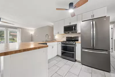 5043 Ozark Dr, Pittsburgh, PA 15239 - Photo 11