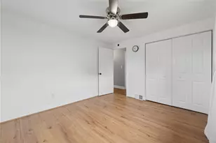 5043 Ozark Dr, Pittsburgh, PA 15239 - Photo 17