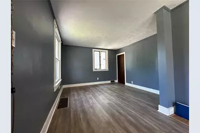 8232 Mercer St #1, Pulaski Township, PA 16143 - Photo 5