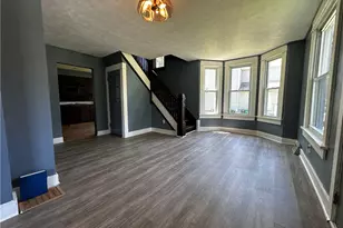 8232 Mercer St, Pulaski Township, PA 16143 - Photo 3