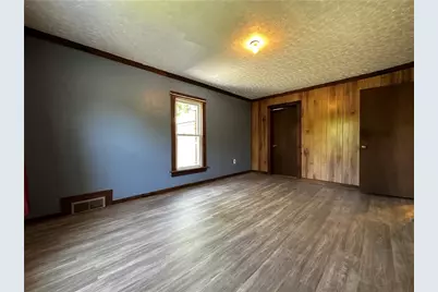 8232 Mercer St #1, Pulaski Township, PA 16143 - Photo 15
