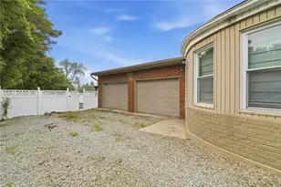 1009 Deerfield Dr, Elizabeth Twp/Boro, PA 15037 - Photo 35