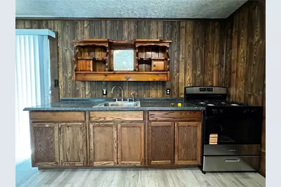8232 Mercer St #2, Pulaski Township, PA 16143 - Photo 7