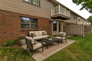 1454 Lyons Chase Cir, Murrysville, PA 15668 - Photo 9