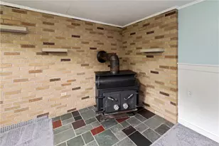 109 Beacon Rd, Penn Township, PA 16053 - Photo 23