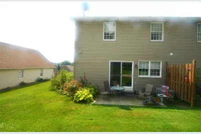 907 Stoneridge Blvd, Twp of But SW, PA 16001 - Photo 3