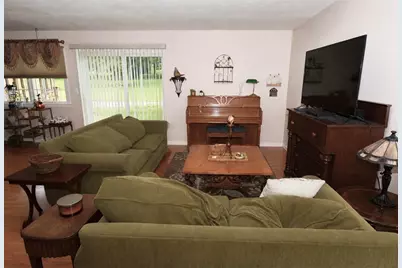 907 Stoneridge Blvd, Twp of But SW, PA 16001 - Photo 9