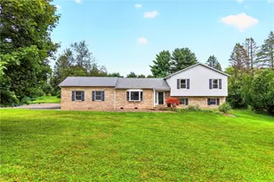 167 Oak Ridge Dr, Penn Township, PA 16002 - Photo 1