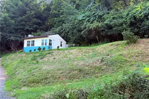 148 Rummel Rd, Ford Cliff Boro, PA 16226 - Photo 3