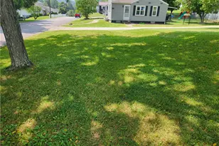 798 Race St, Franklin Township, PA 15370 - Photo 5