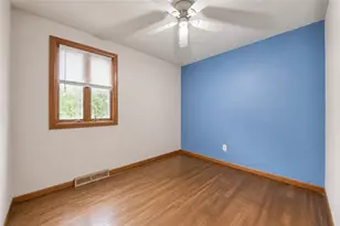 147 College Ave, Pittsburgh, PA 15239 - Photo 7