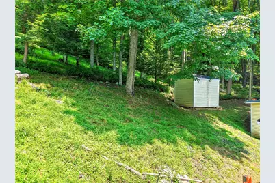 627 E Lakeview Rd, Henry Clay Township, PA 15424 - Photo 7