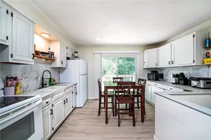 1227 McCabe Ave, Coraopolis, PA 15108 - Photo 9