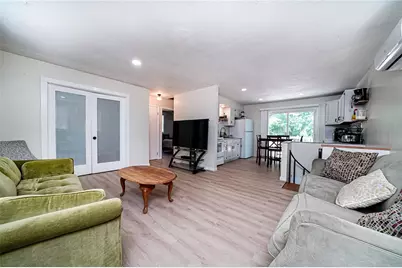 1227 McCabe Ave, Coraopolis, PA 15108 - Photo 3