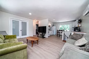 1227 McCabe Ave, Coraopolis, PA 15108 - Photo 3