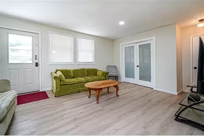 1227 McCabe Ave, Coraopolis, PA 15108 - Photo 5