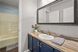 1129 Meadowbrook Dr, Canonsburg, PA 15317 - Photo 29