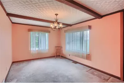 108 Hazen Ave, Ellwood City, PA 16117 - Photo 23