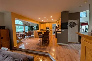 3283 Hidden Brooke Ct, Neshannock Township, PA 16105 - Photo 7