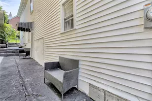 218 N 4th St, Jeannette, PA 15644 - Photo 13